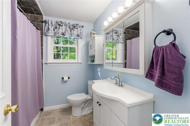 928 Gall Road, Plainfield Twp, PA 18040