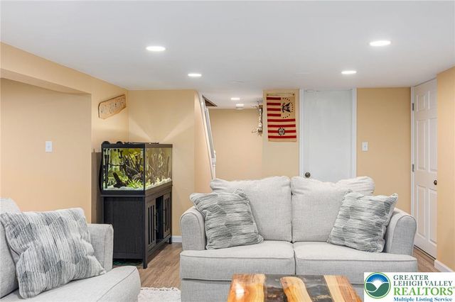 928 Gall Road, Plainfield Twp, PA 18040