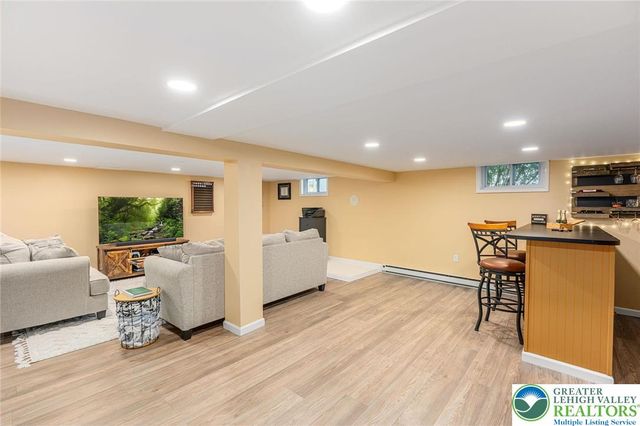 928 Gall Road, Plainfield Twp, PA 18040