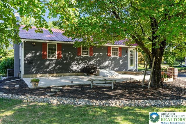 928 Gall Road, Plainfield Twp, PA 18040