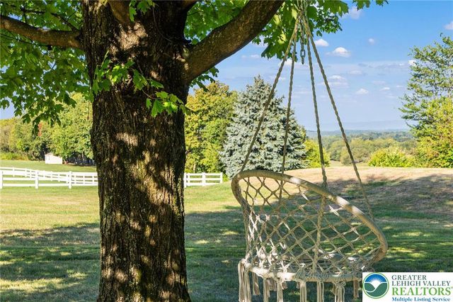 928 Gall Road, Plainfield Twp, PA 18040