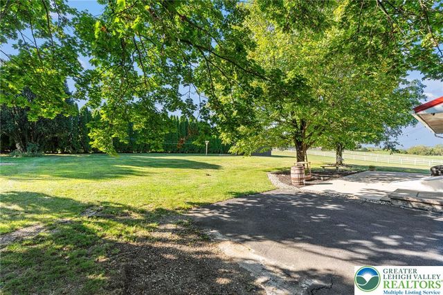 928 Gall Road, Plainfield Twp, PA 18040