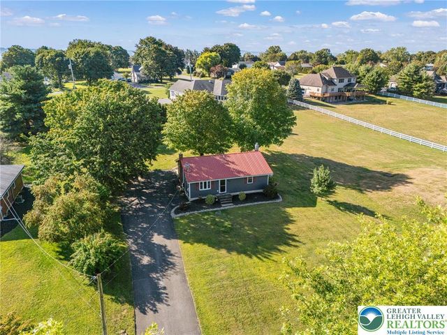 928 Gall Road, Plainfield Twp, PA 18040