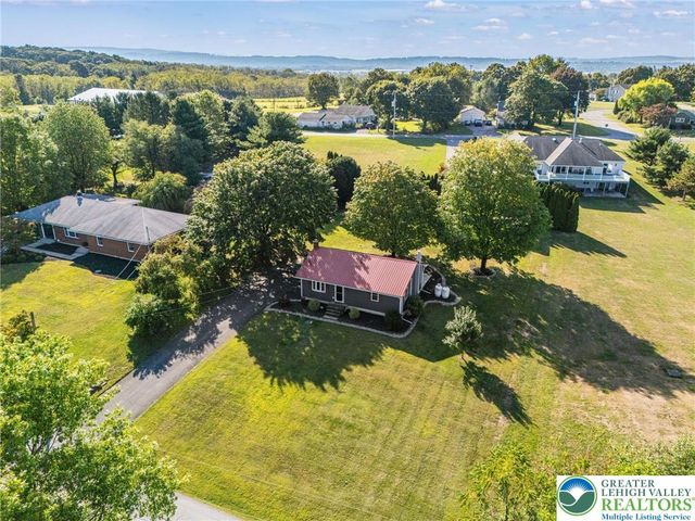 928 Gall Road, Plainfield Twp, PA 18040
