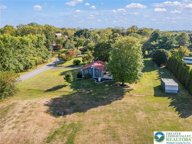 928 Gall Road, Plainfield Twp, PA 18040