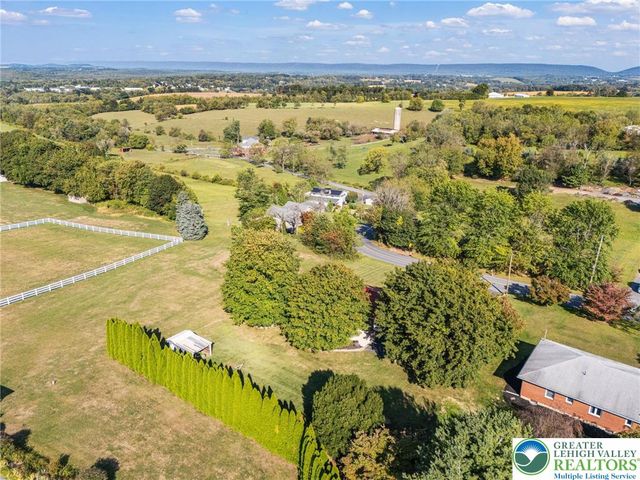 928 Gall Road, Plainfield Twp, PA 18040