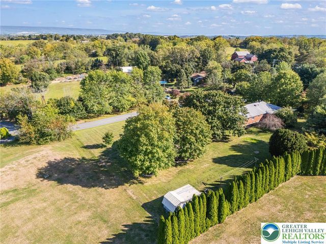 928 Gall Road, Plainfield Twp, PA 18040