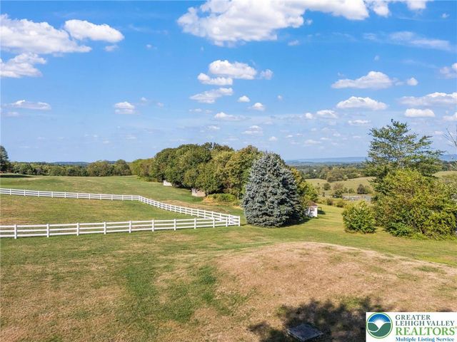 928 Gall Road, Plainfield Twp, PA 18040