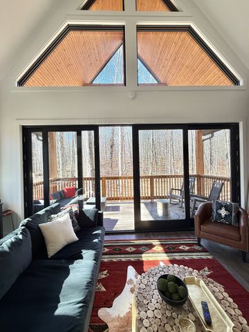 2451 Clifftops Ave, Monteagle, TN 37356
