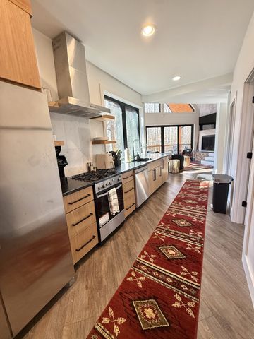 2451 Clifftops Ave, Monteagle, TN 37356