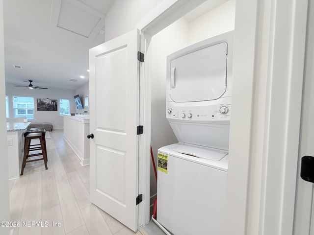 11102 QUANTUM Court, Jacksonville, FL 32256