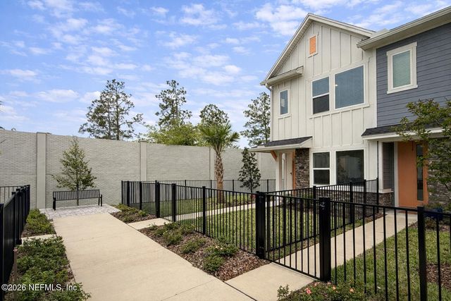 11102 QUANTUM Court, Jacksonville, FL 32256