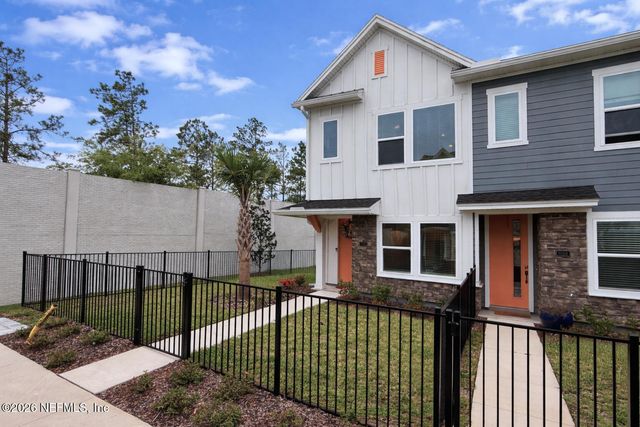 11102 QUANTUM Court, Jacksonville, FL 32256