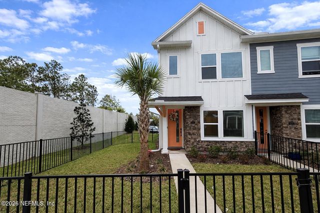 11102 QUANTUM Court, Jacksonville, FL 32256