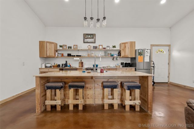 3244 Red Oak, Sulphur, OK 73086