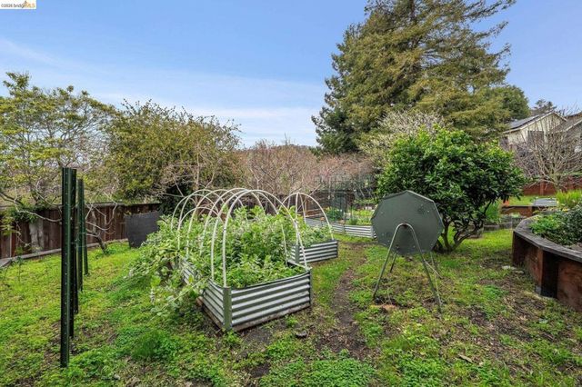 5845 5845 Bernhard Ave, Richmond, CA 94805