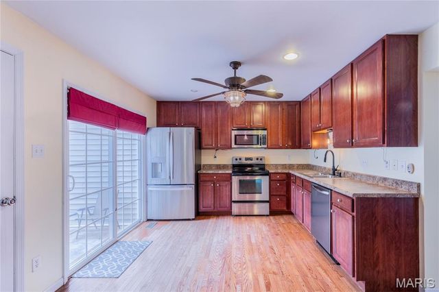 3148 Flatboat Station, St Charles, MO 63301