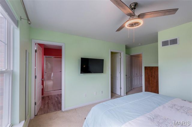 3148 Flatboat Station, St Charles, MO 63301