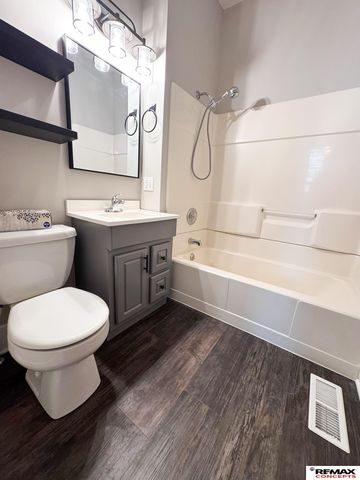 1709 S 23rd Street, Lincoln, NE 68502