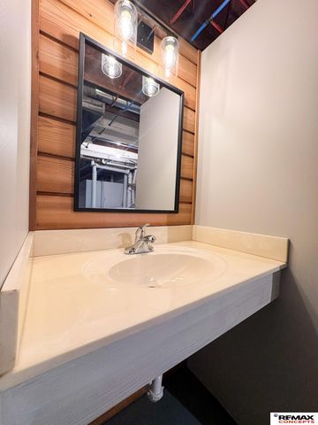 1709 S 23rd Street, Lincoln, NE 68502