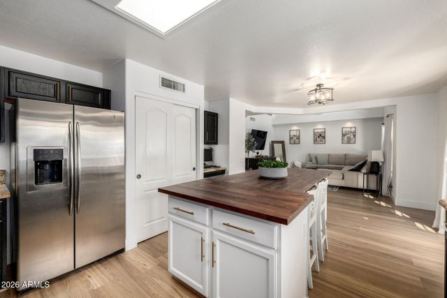 1725 E QUAIL Avenue, Phoenix, AZ 85024