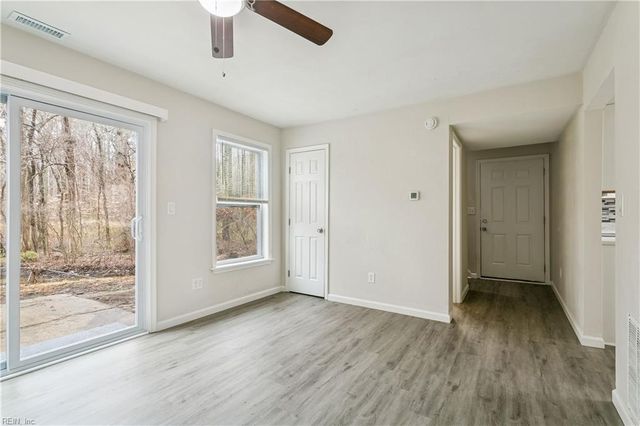 5984 Buckminister LN, Virginia Beach, VA 23462