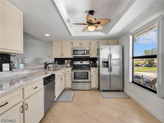 4708 SW 8th PL 205, Cape Coral, FL 33914