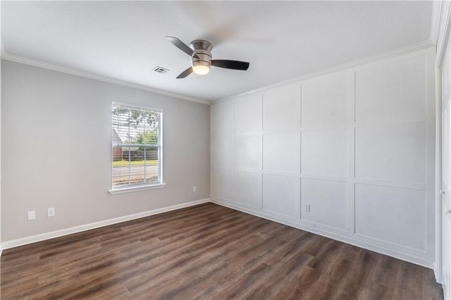 707 E Kara Lane, Rogers, AR 72758
