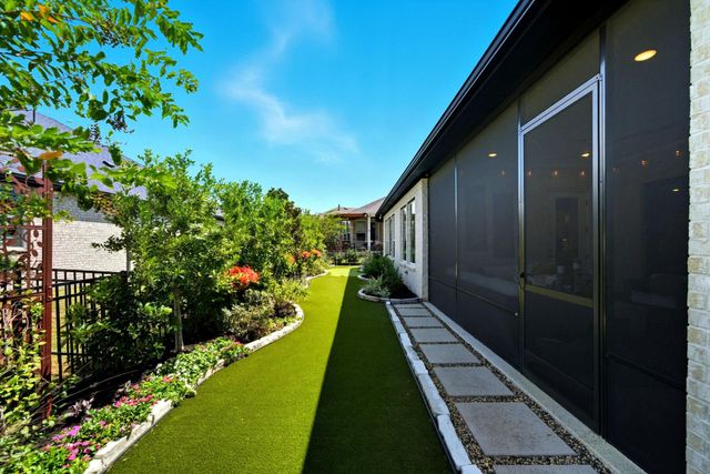 9786 Rockwell Drive, Willis, TX 77318