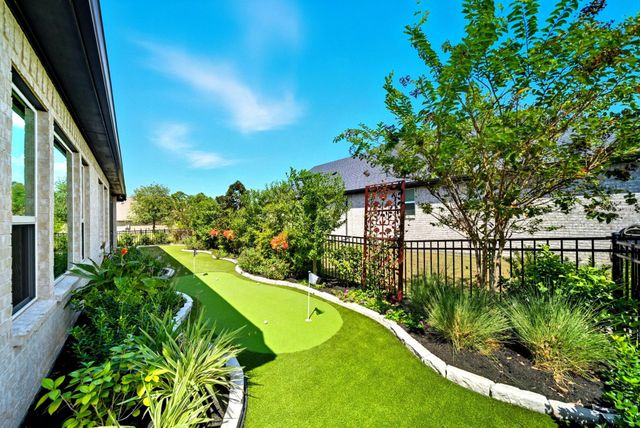 9786 Rockwell Drive, Willis, TX 77318