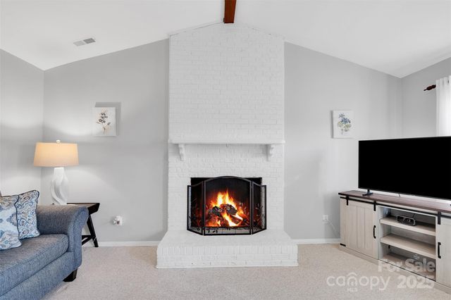 123 Linville Drive, Matthews, NC 28105