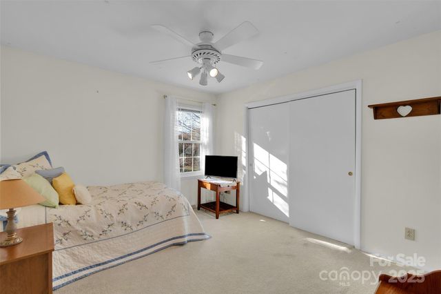 123 Linville Drive, Matthews, NC 28105