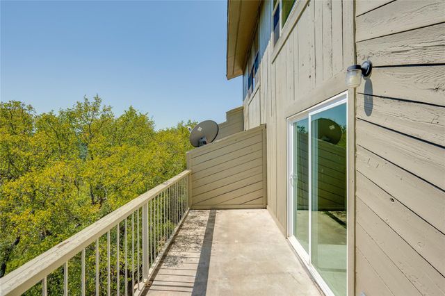 801 Grassy KNL A, Horseshoe Bay, TX 78657