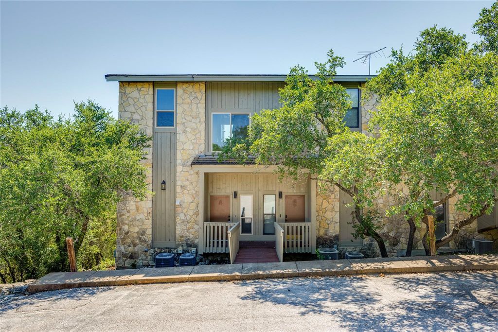 801 Grassy KNL A, Horseshoe Bay, TX 78657