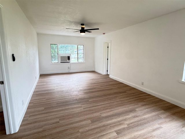 165 E POMELO STREET, Groveland, FL 34736