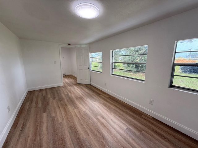 165 E POMELO STREET, Groveland, FL 34736
