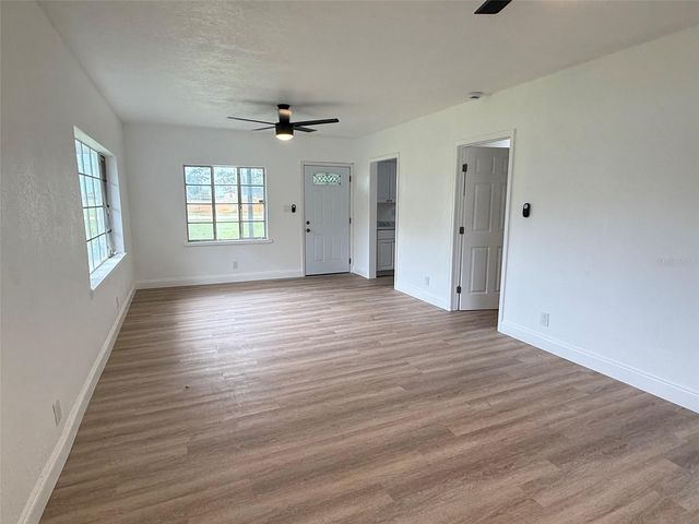 165 E POMELO STREET, Groveland, FL 34736
