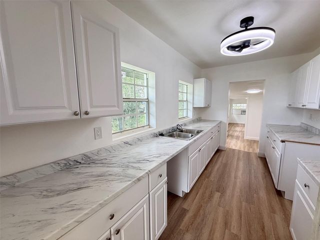 165 E POMELO STREET, Groveland, FL 34736