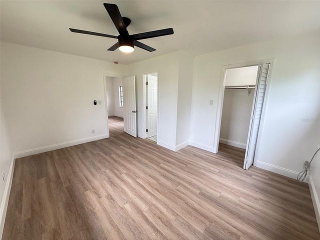 165 E POMELO STREET, Groveland, FL 34736