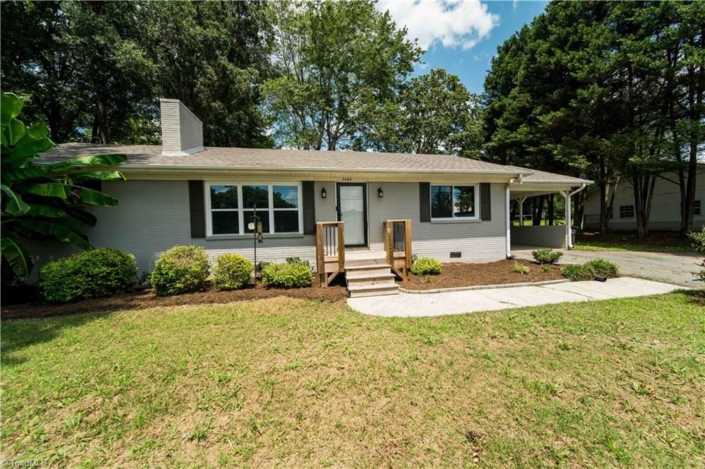 2465 W Clemmonsville Road, Winston-salem, NC 27127