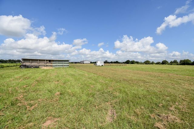 1508 County Road 217, Weimar, TX 78962