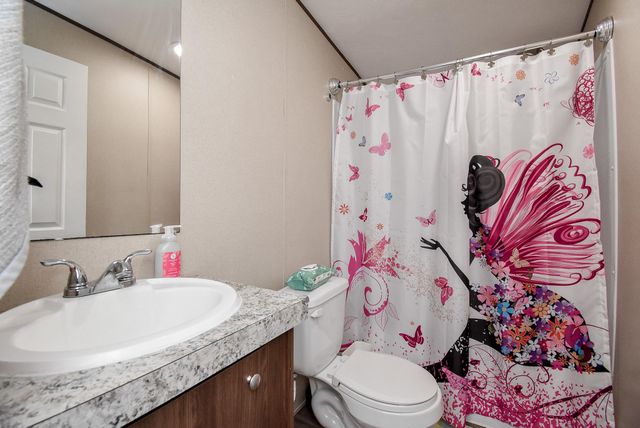 1508 County Road 217, Weimar, TX 78962