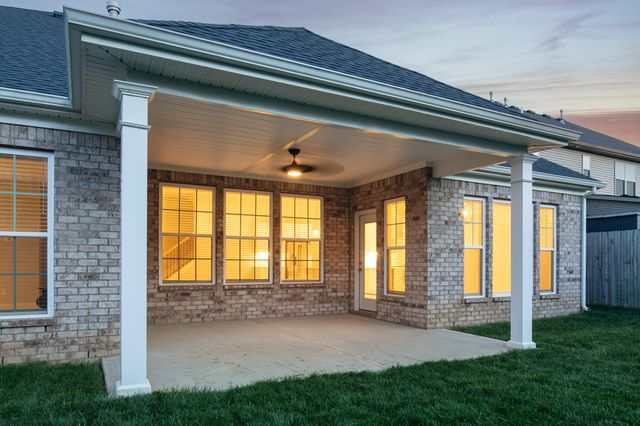 276 Squires Circle, Lexington, KY 40515