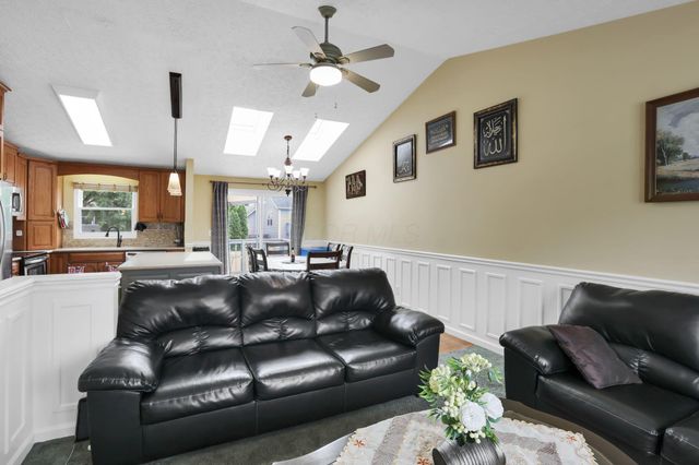 7852 Heathcock Court, Westerville, OH 43081