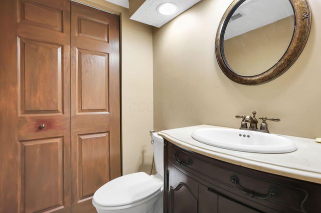 7852 Heathcock Court, Westerville, OH 43081