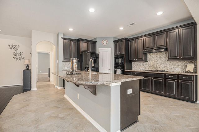 2228 Flower Croft Lane, League City, TX 77573