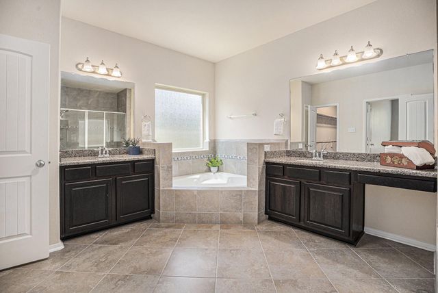 2228 Flower Croft Lane, League City, TX 77573