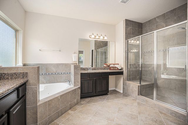 2228 Flower Croft Lane, League City, TX 77573