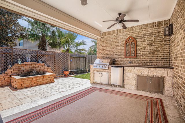 2228 Flower Croft Lane, League City, TX 77573