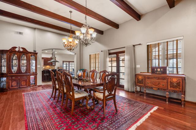 2686 Della Road SW, Albuquerque, NM 87105